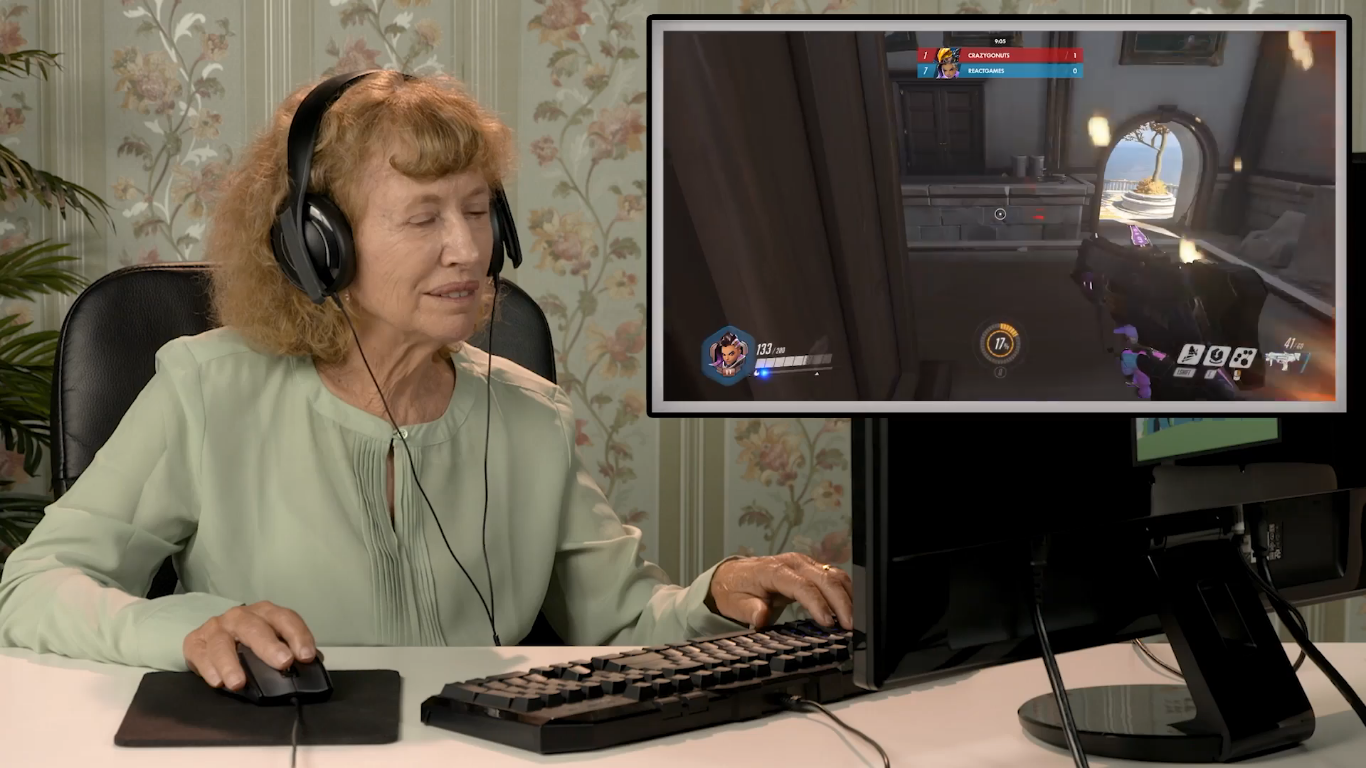 Los adultos mayores reaccionan a Overwatch