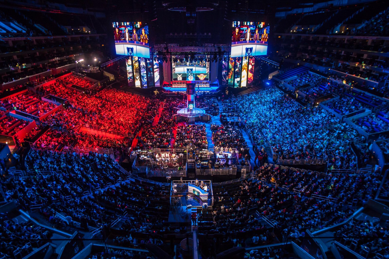 El mercado e-Sports  generará  un estimado de $906M en 2018 según Newzoo