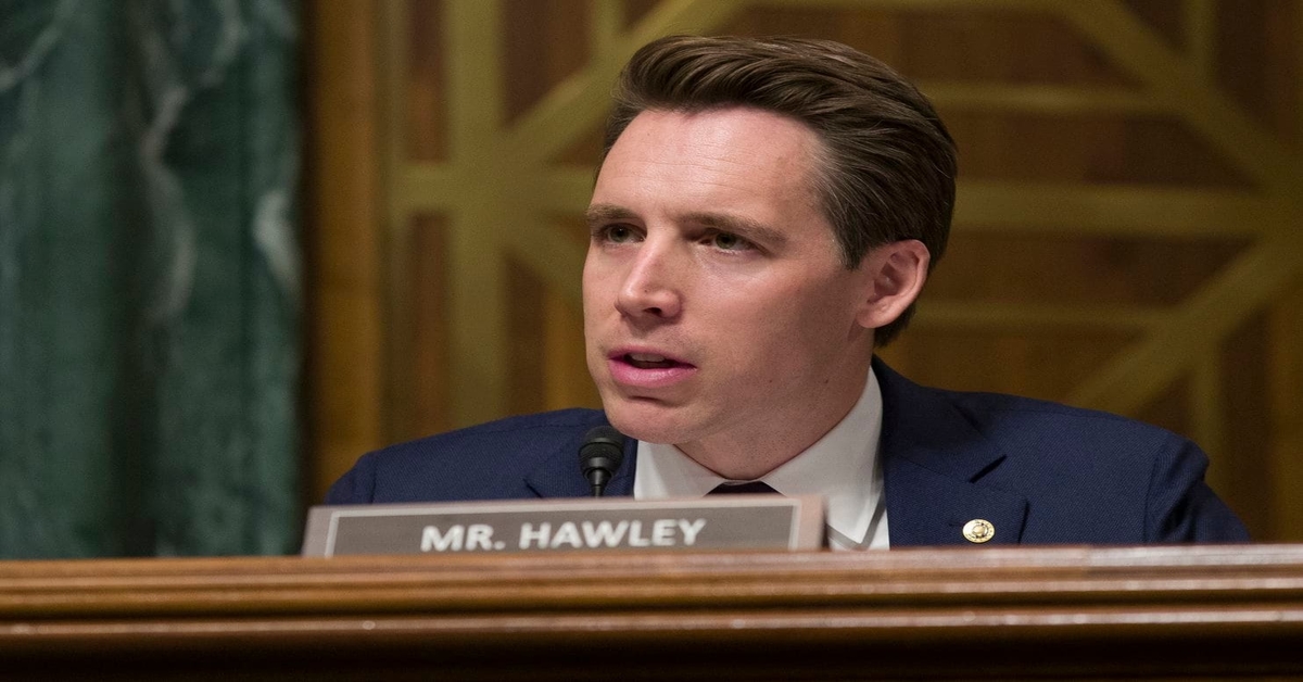 Josh Hawley cajas de botín