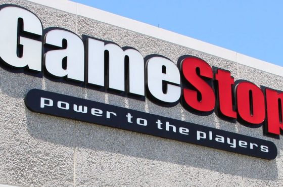 GameStop transformará su modelo de negocios y uno de sus accionistas de Reddit estará a cargo